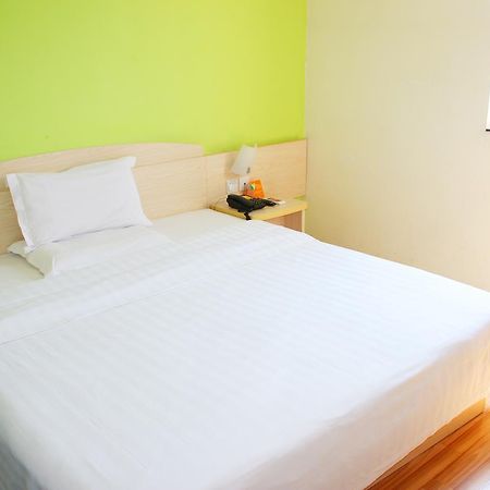 7Days Inn Beijing Yanqing Walmart Buitenkant foto