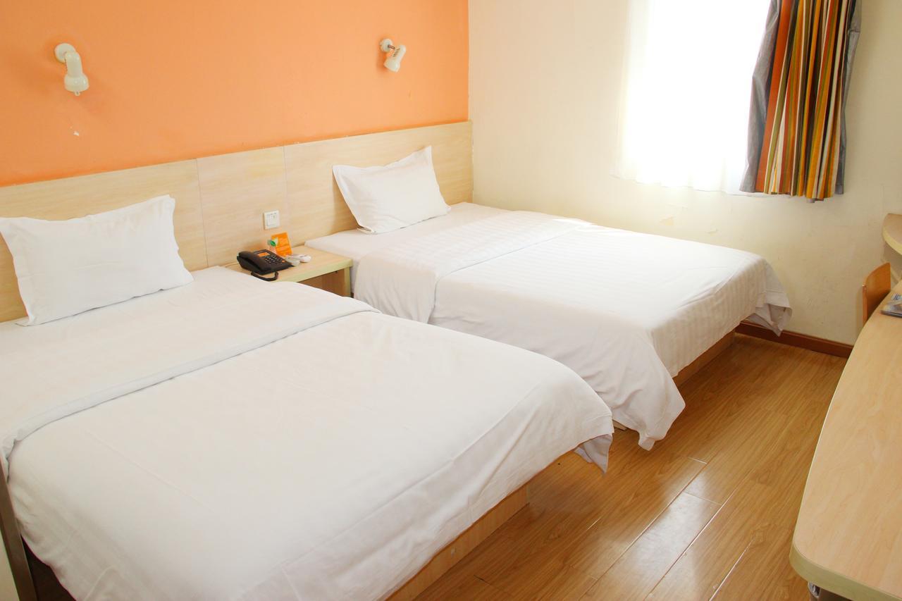7Days Inn Beijing Yanqing Walmart Buitenkant foto