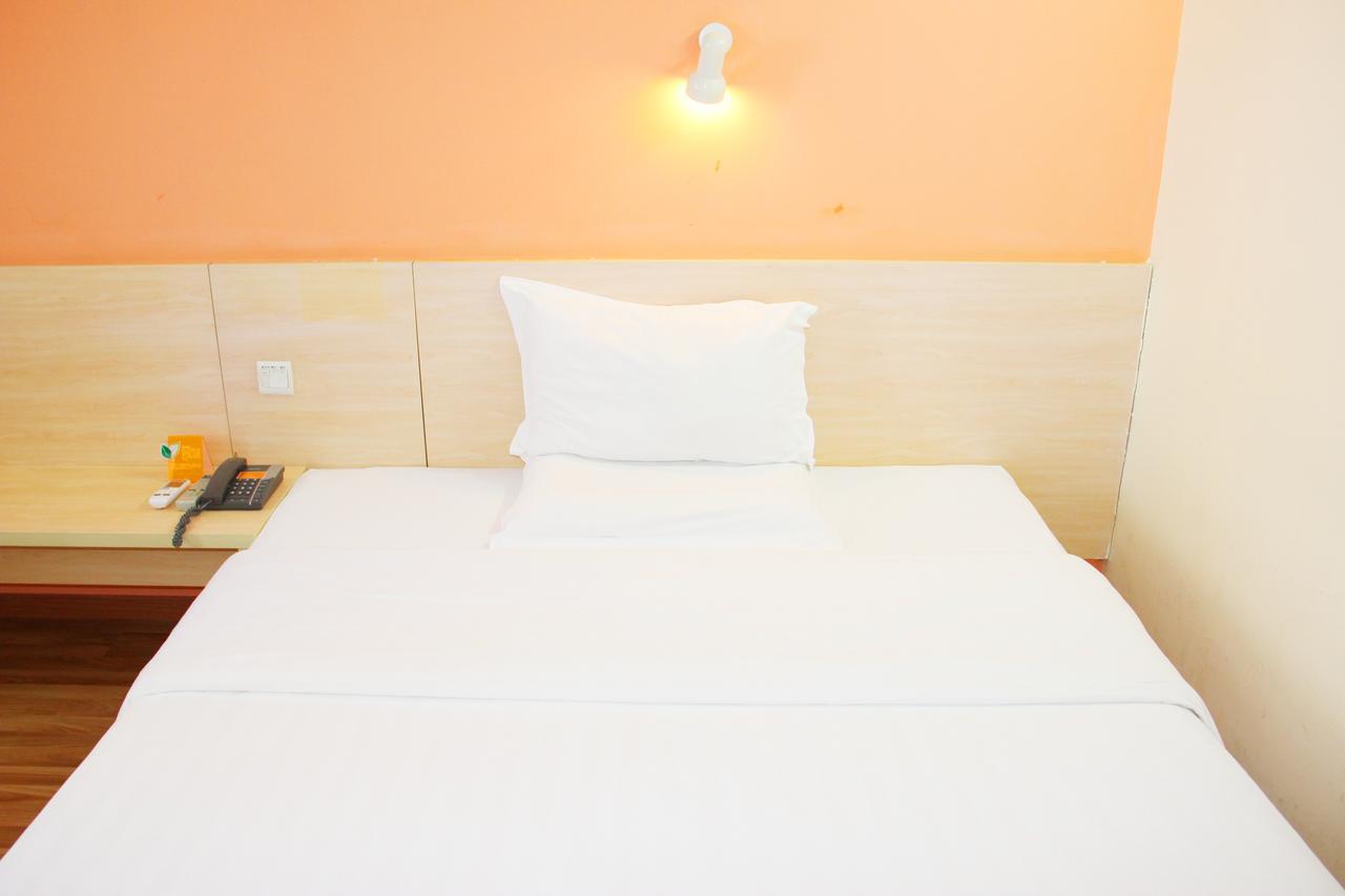 7Days Inn Beijing Yanqing Walmart Buitenkant foto